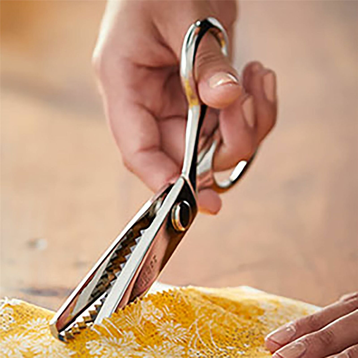 Gingher 71/2" Pinking Shears Made In Italy — AllStitch Embroidery Supplies